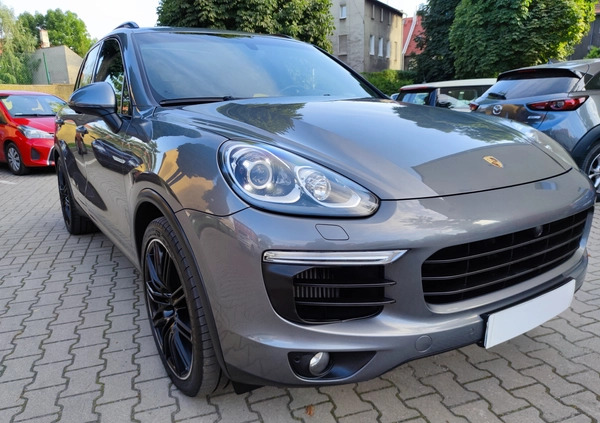 Porsche Cayenne cena 189950 przebieg: 159000, rok produkcji 2015 z Świebodzice małe 781